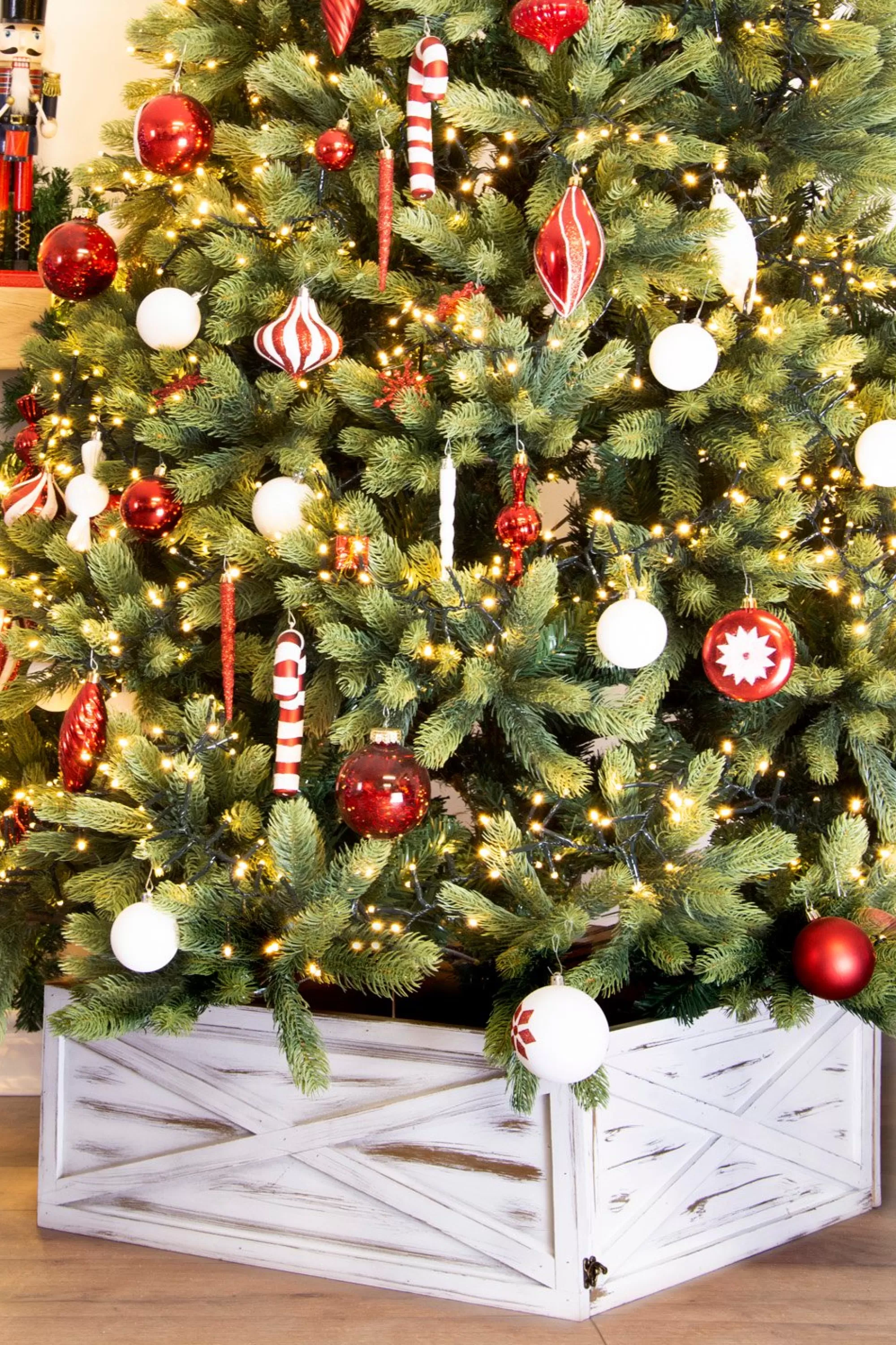 Sale Christmas Tree World Brushed White & Gold Wooden Christmas Tree Skirt (Fits 7Ft-9Ft Trees)