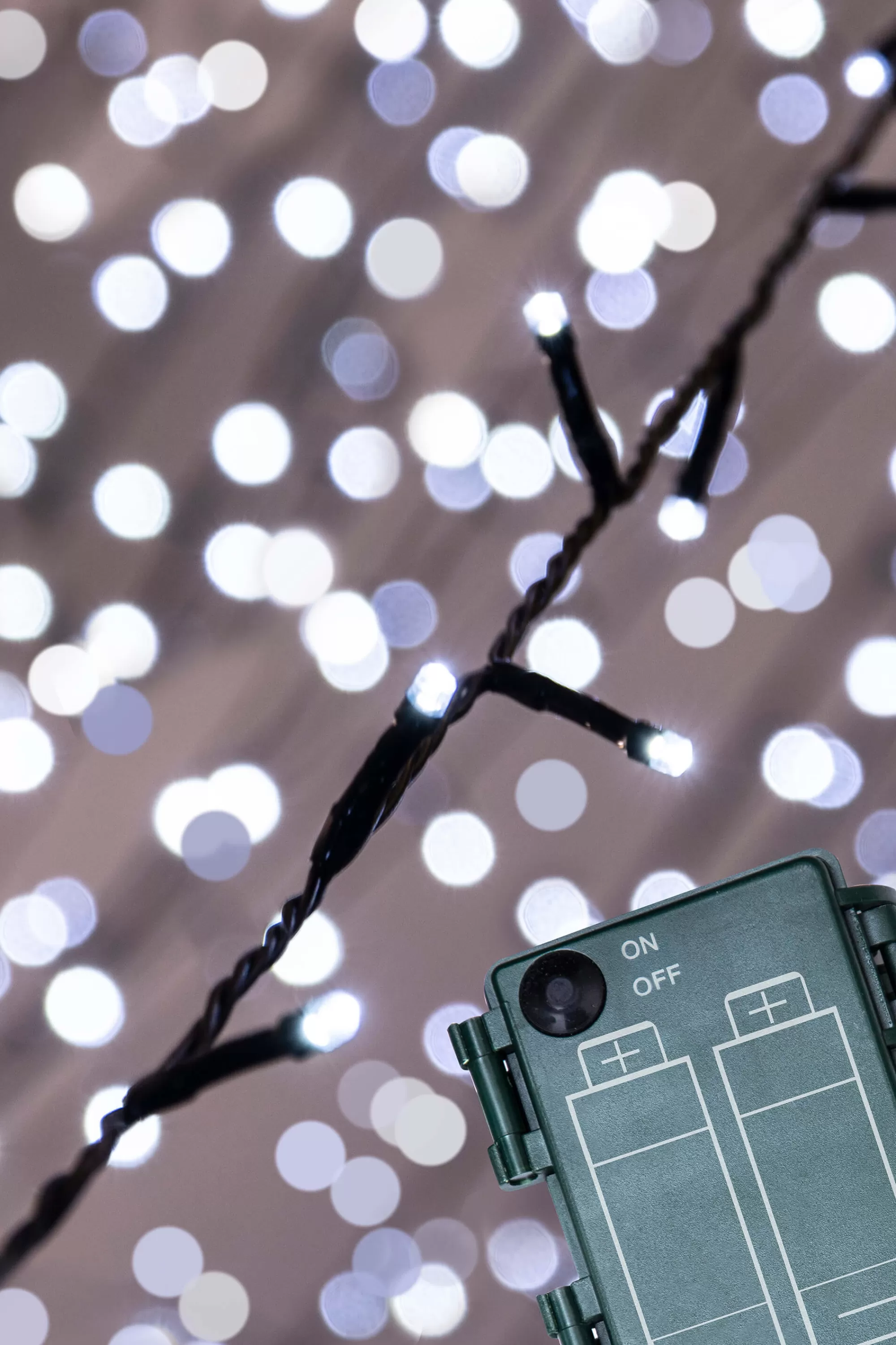 Hot Christmas Tree World Ctw Battery Powered 600 Led Multifunction String Light Set - Choose Colour