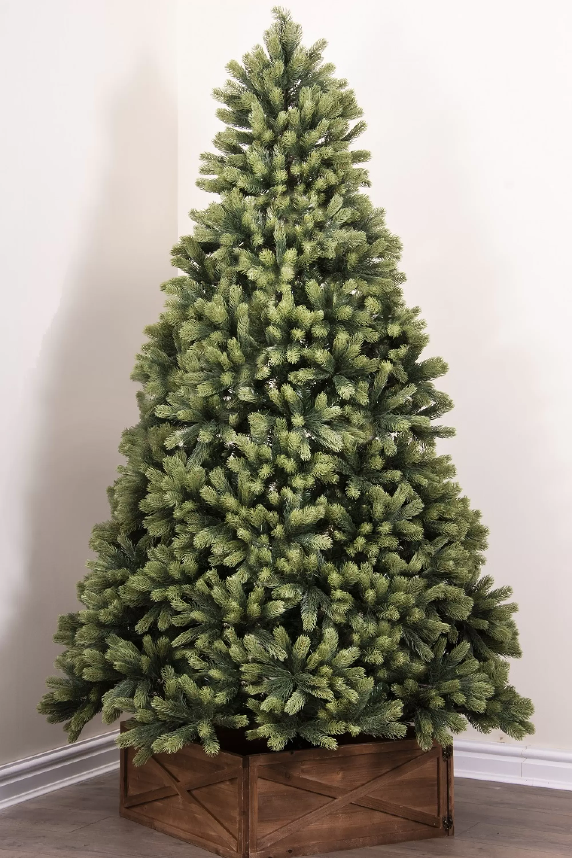 Fashion Christmas Tree World The 12Ft Arbor Ultima Tree