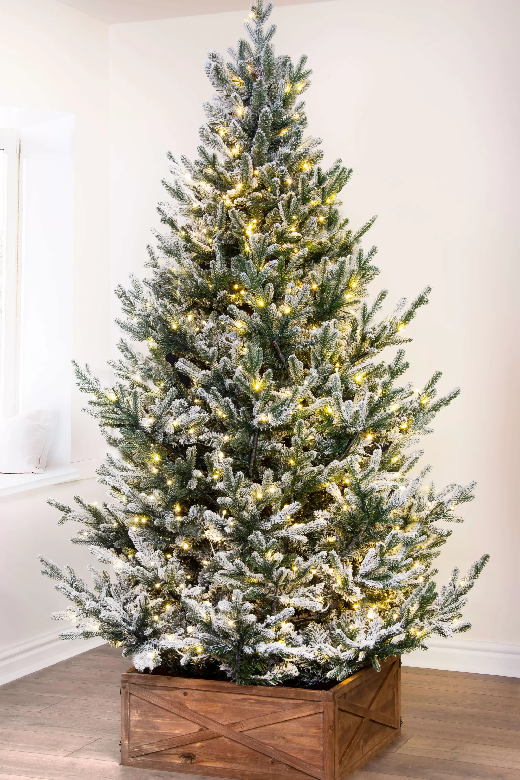 Cheap Christmas Tree World The 6Ft Pre-Lit Frosted Ultra Mountain Pine