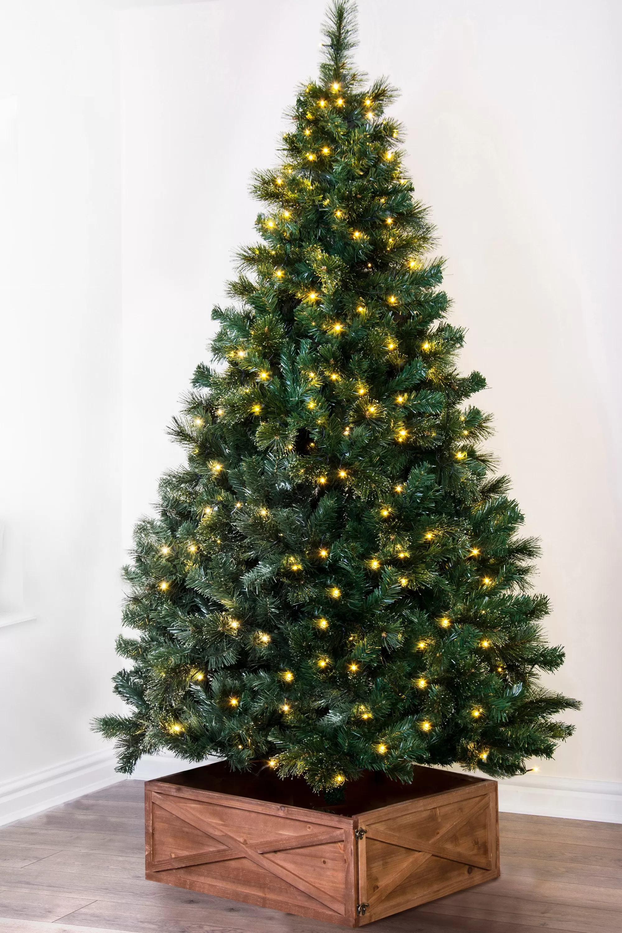 Flash Sale Christmas Tree World The 6Ft Pre-Lit Majestic Dew Pine Tree