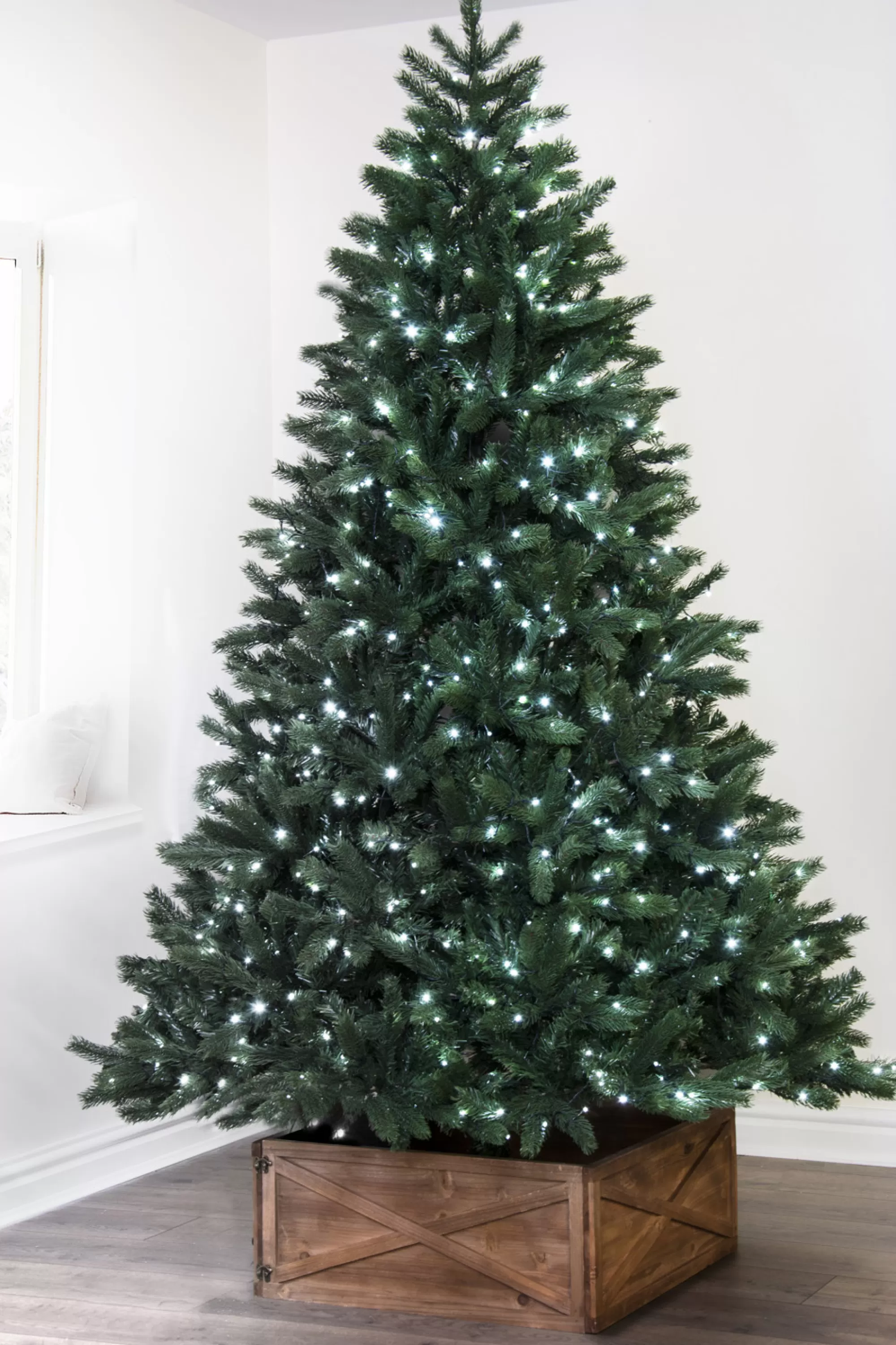 Best Sale Christmas Tree World The 9Ft Ultra Devonshire Fir Pre-Lit With Warm White/White Colour Change Leds
