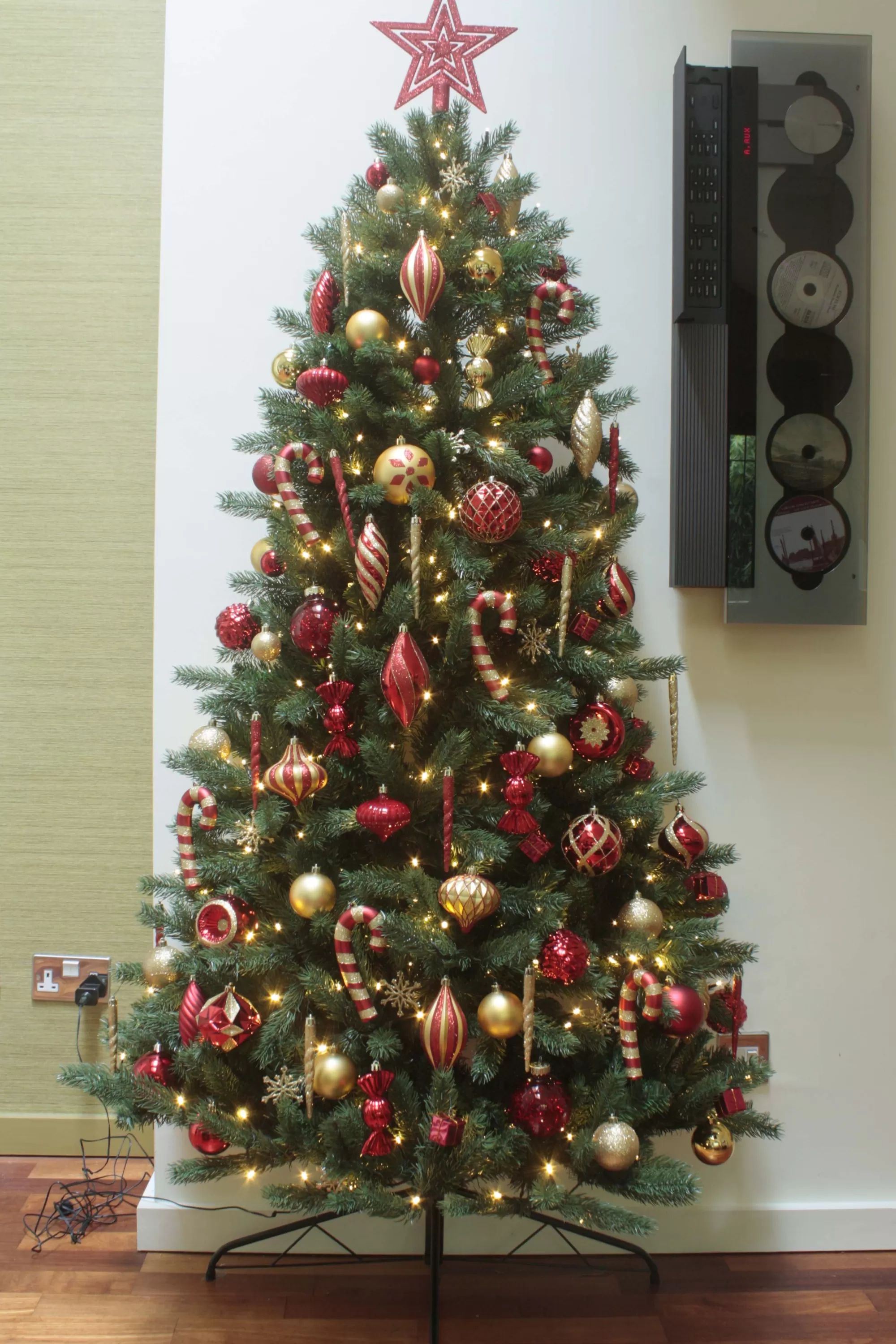 Best Christmas Tree World The Pre-Lit Ultra Devonshire Half Tree Warm White Lights (4Ft To 7Ft)