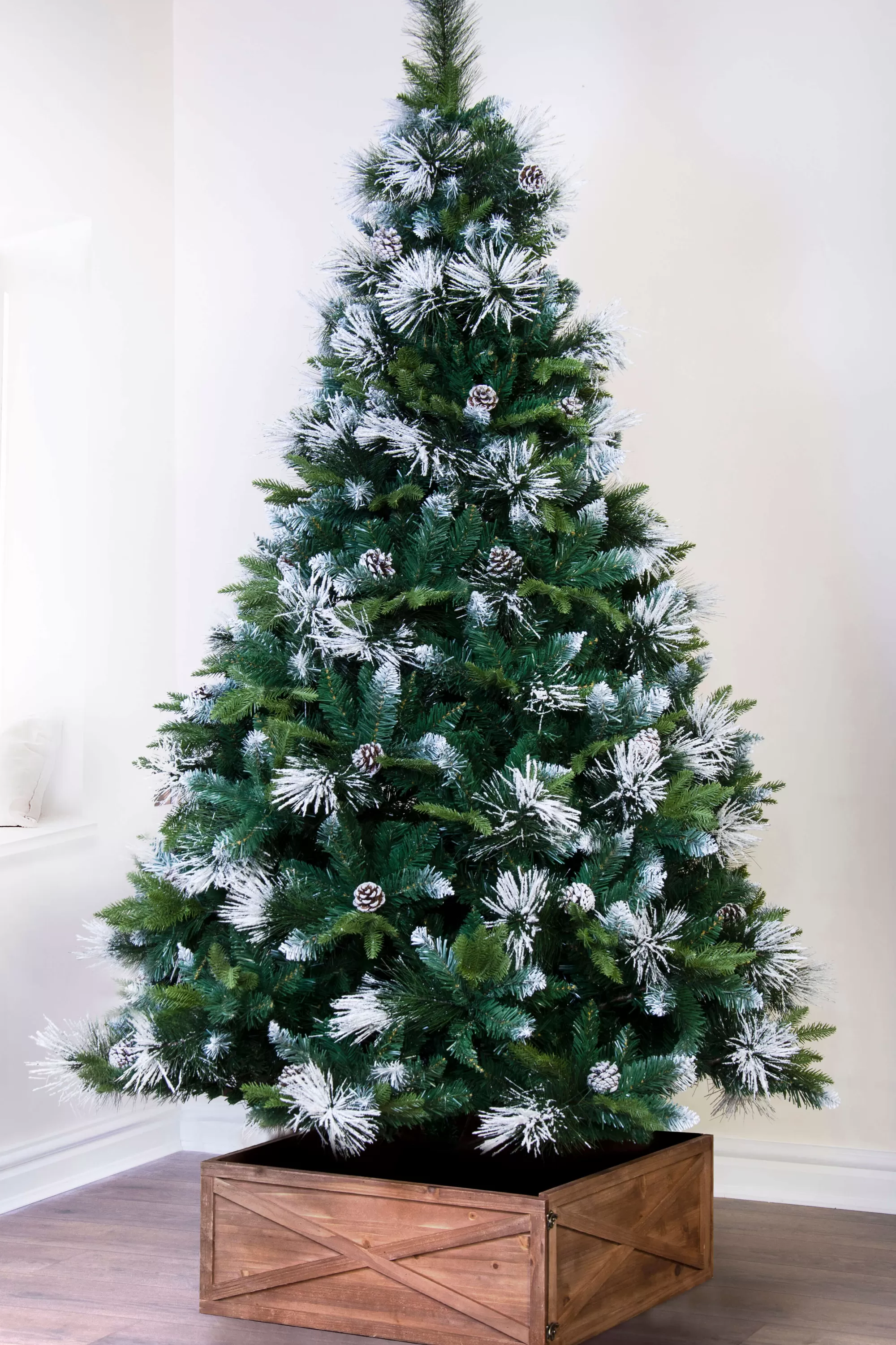 Best Sale Christmas Tree World The Snowy Scots Pine Tree (4Ft To 9Ft)