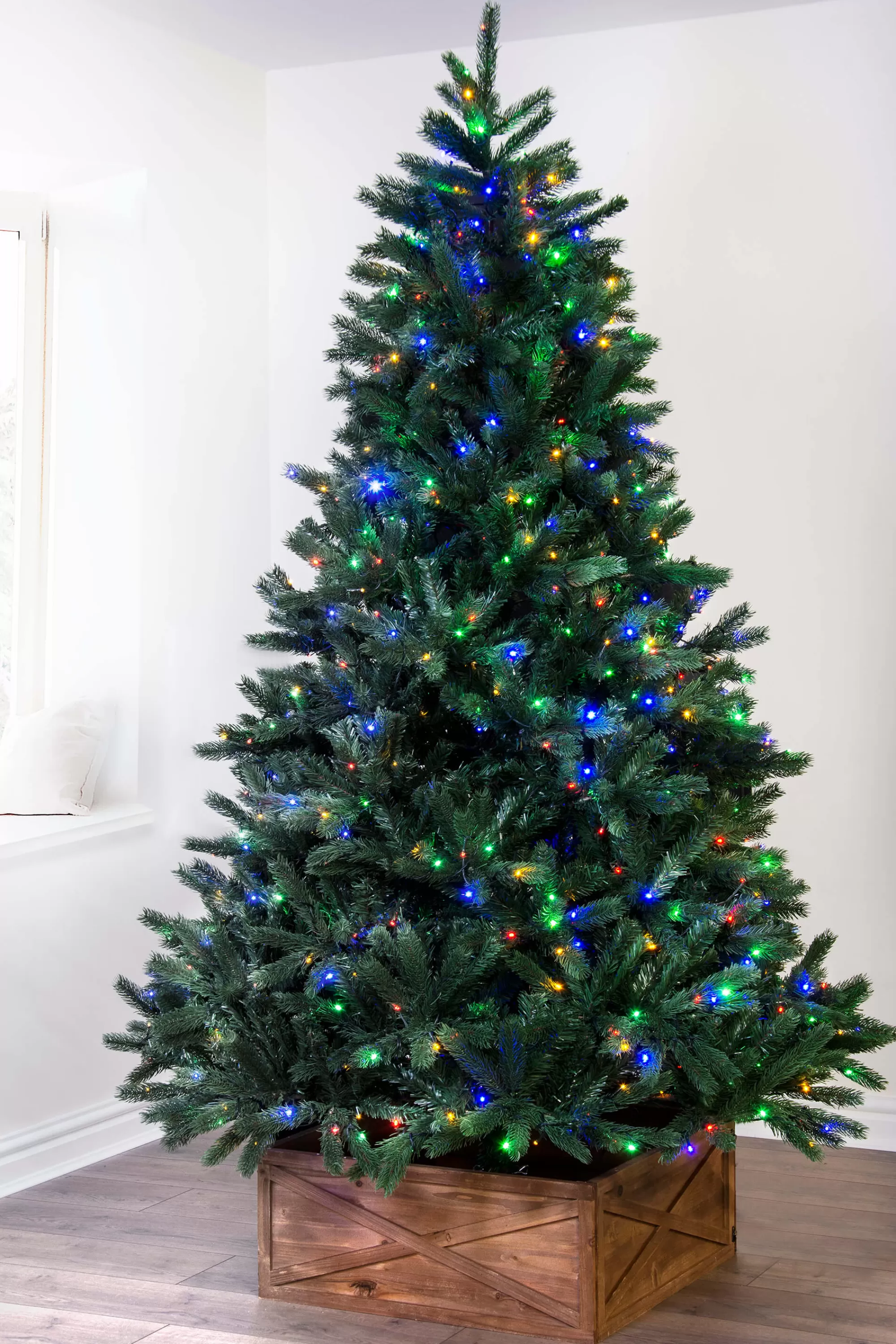 Hot Christmas Tree World The Ultra Devonshire Fir Pre-Lit With Warm White/Multicoloured Colour Change Leds (4Ft To 12Ft)