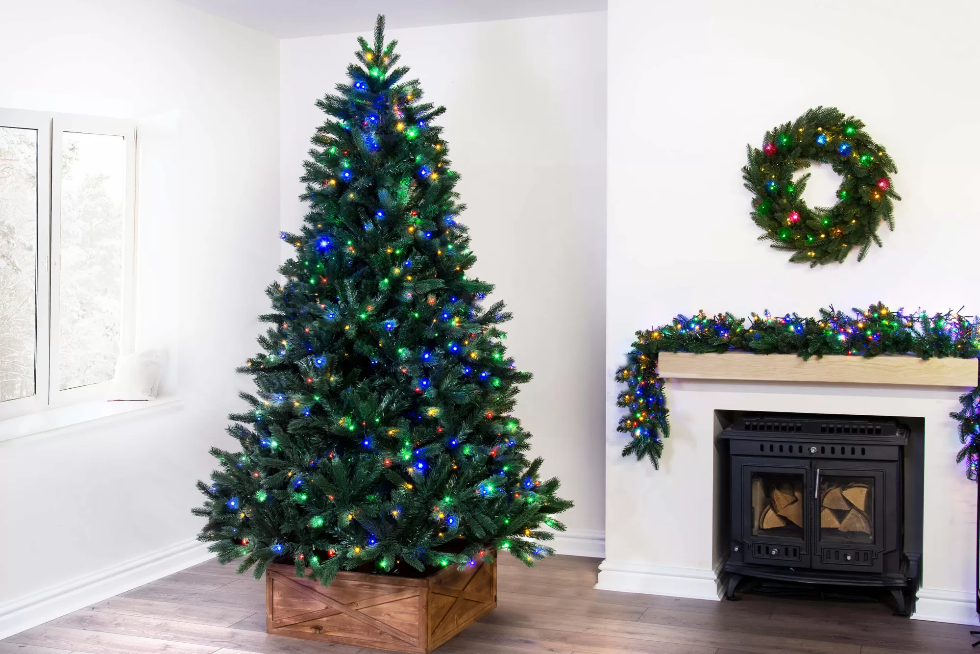 Hot Christmas Tree World The Ultra Devonshire Fir Pre-Lit With Warm White/Multicoloured Colour Change Leds (4Ft To 12Ft)