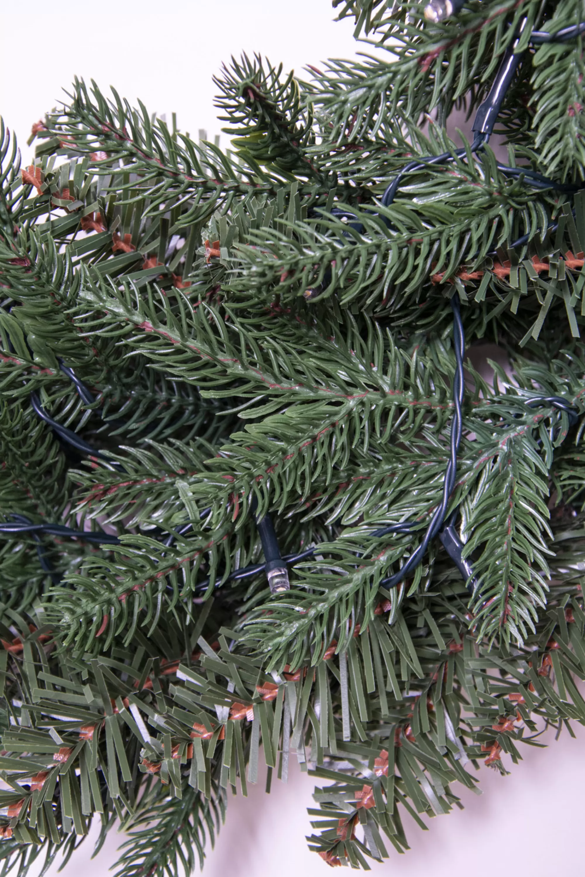 the_vivace_pine_wreath_50cm60cm_7.webp Fashion Christmas Tree World The Vivace Pine Wreath (50Cm-60Cm)